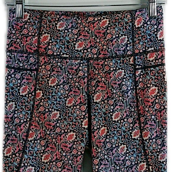 Athleta - Patterned Crop Workout Pants - XS - Picture 3 of 6